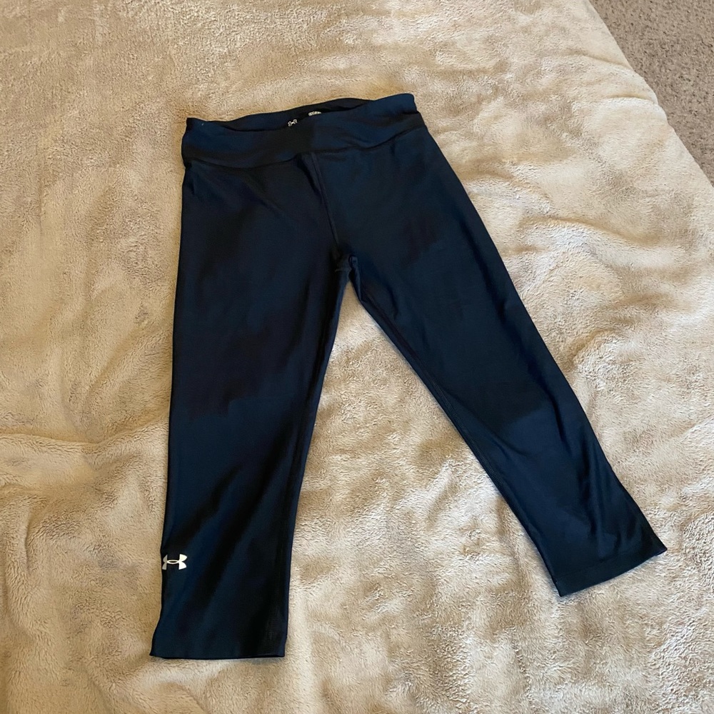 Under Armour heat gear crop leggings
